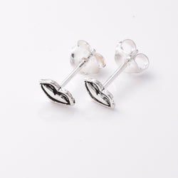 S797 - 925 silver lips stud earrings