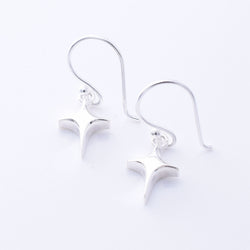 E936 - 925 silver north star earrings