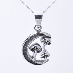 P1294 - 925 silver toadstool pendant