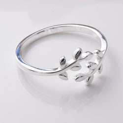 R254 - 925silver laurel leaf ring