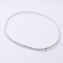 B065 - 925 silver elasticated 2mm bead bracelet 17cm