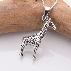 P1041 - 925 silver giraffe pendant