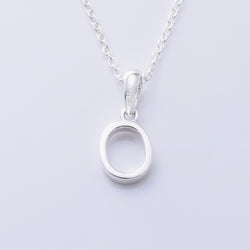 P1335 - O 925 silver initial pendant - O