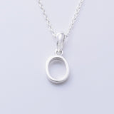 P1335 - O 925 silver initial pendant - O