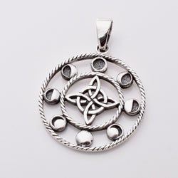 P1048 - 925 silver moonphase knot pendant