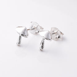 S806 - 925 silver toadstool stud earrings