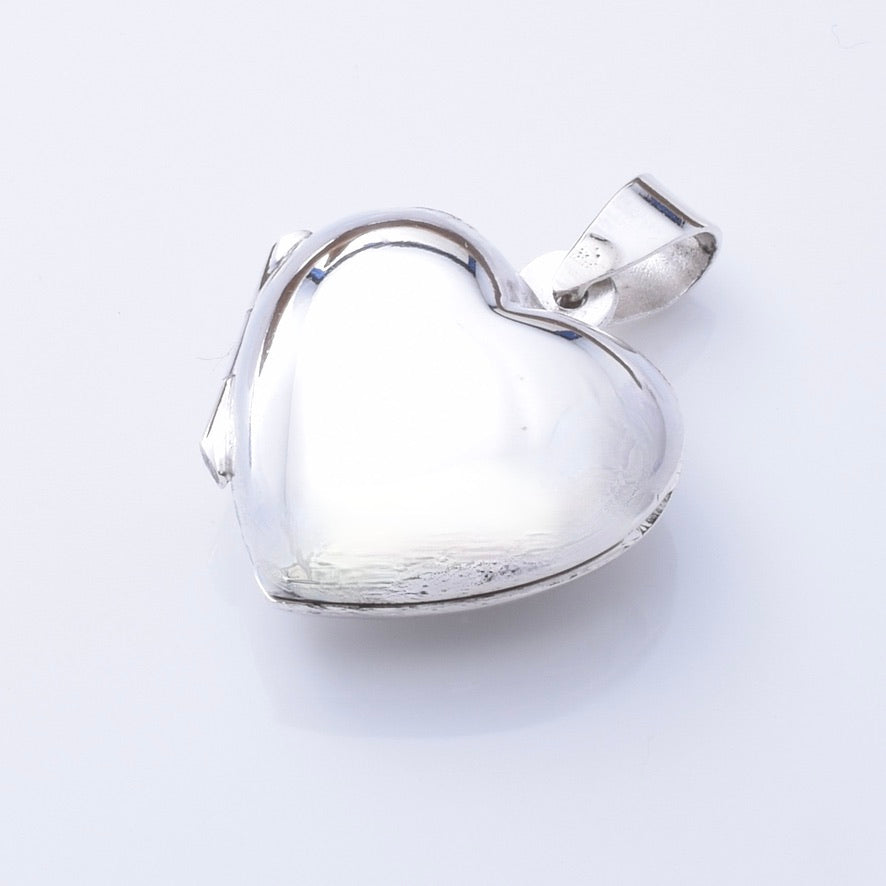 P1218 - 925 silver puff heart 19mm locket