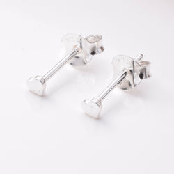 S794 - 925 silver flat heart stud earrings