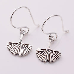 E856 - 925 silver ginkgo earrings