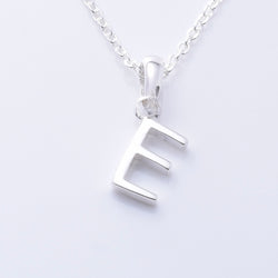 P1335 - E 925 silver initial pendant - E