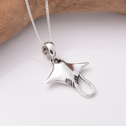 P985 - 925 silver manta ray pendant