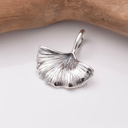 P1084 - 925 silver ginkgo pendant