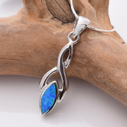 P1068 - 925 silver imm opal celtic pendant