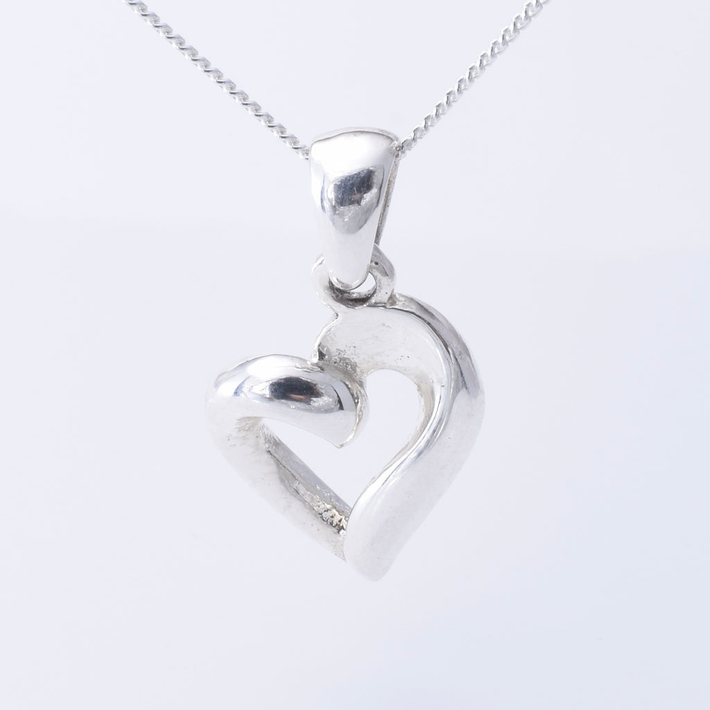 P1281 - 925 silver heart pendant