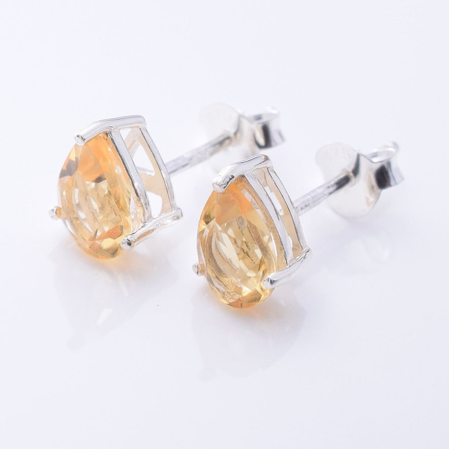 S1079 - 925 silver citrine clawset teardropstud earrings