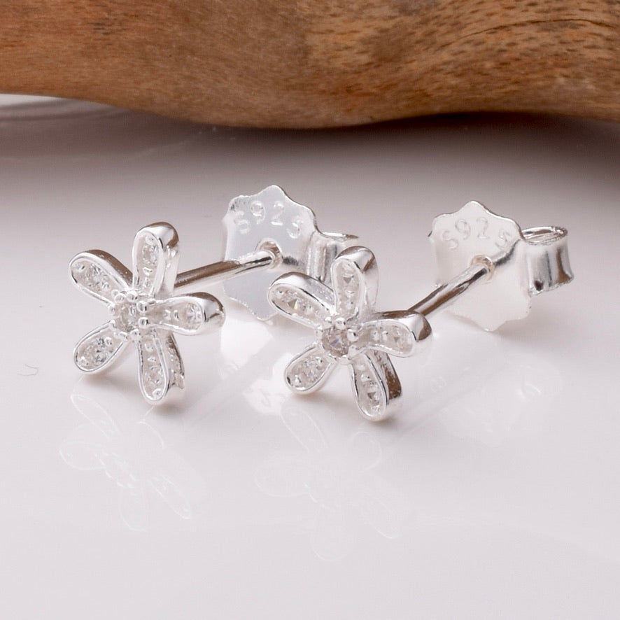 S886 - 925 silver CZ daisy stud earrings