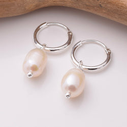 E880 - 925 silver 10mm hoop with f/w pearl