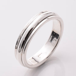 R322 - 925 silver spinner ring