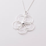 P1089 - 925 silver wire daisy pendant