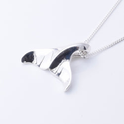 P1282 - 925 silver whaletail pendant