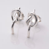 S946 - 925 silver stud earrings