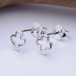 S1069 - 925 silver clover leaf stud earrings