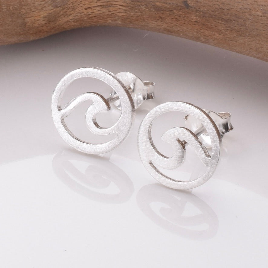 S967 - 925 silver wave stud earrings