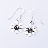 E882 - 925 silver daisy earrings