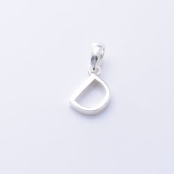 P1335 - D 925 silver initial pendant - D
