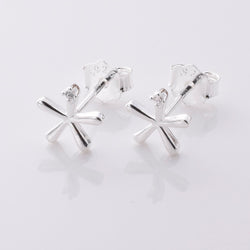 S1038 - 925 silver flower with CZ stone stud earrings