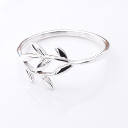 R266 - 925 silver laurel leaf ring