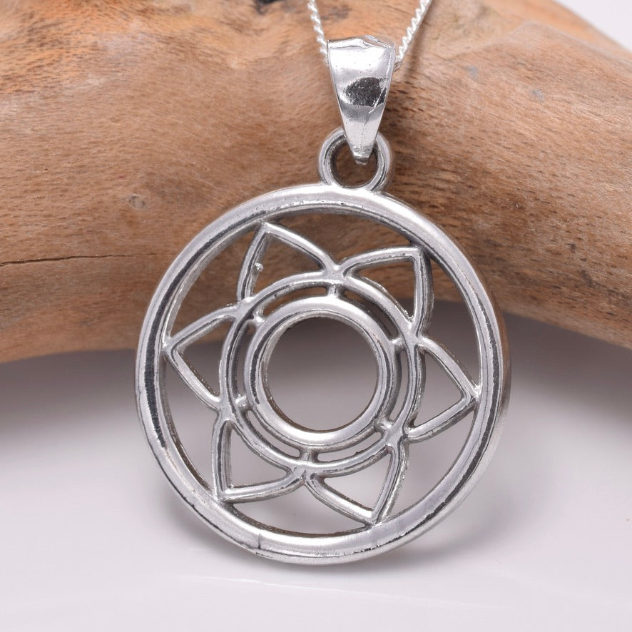 P774 - 925 Silver Mandala design pendant