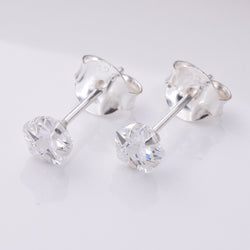 S704 - 925 Silver 3mm daisy stud earrings