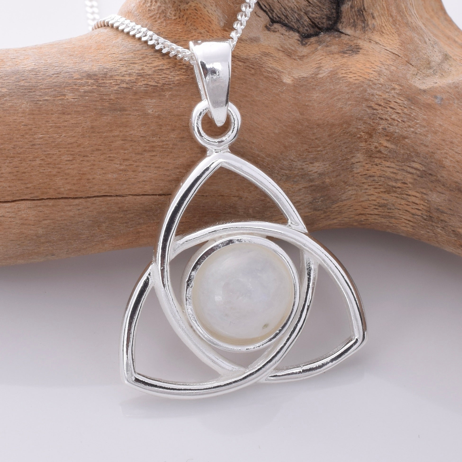 Sterling silver sales celtic knot pendant
