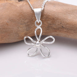 P487 -Wirework daisy pendant