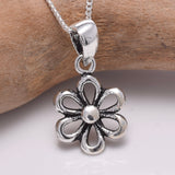 P783 - 925 Silver Small daisy pendant