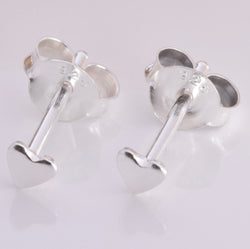 S568 - Tiny polished heart