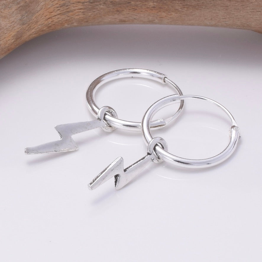 E703 - 10mm hoop with lightning bolt