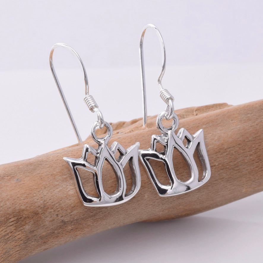 E640 - Silver lotus flower earrings