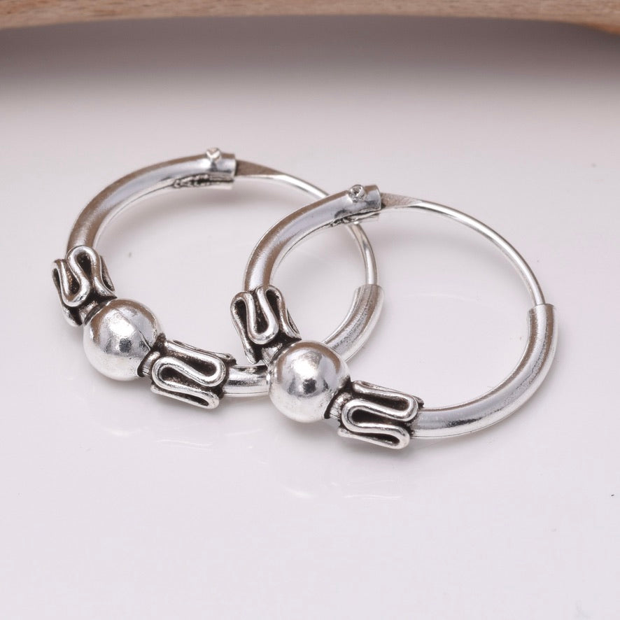 E387 - Silver Bali hoop sleepers