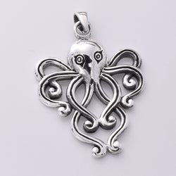 P912 - 925 Sterling Silver Kraken pendant