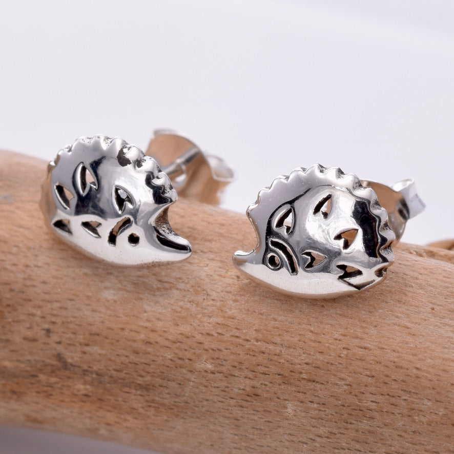S631 - Silver Hedgehog stud earrings
