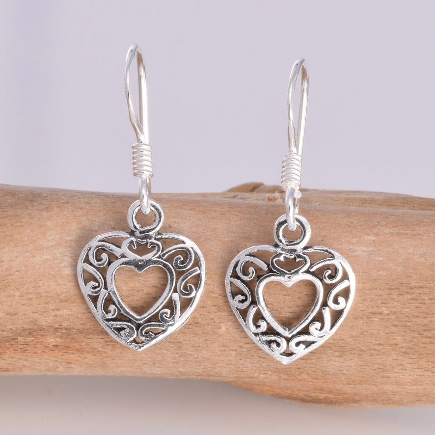E294 - Silver Filligree Heart Earrings