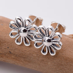 S775 - 925 silver flower stud earrings
