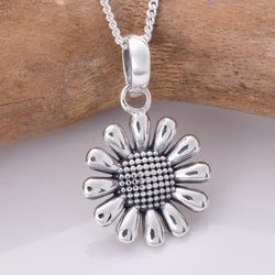 P897 - 925 Silver sunflower pendant