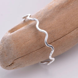 R288 - 925 silver wavy ring