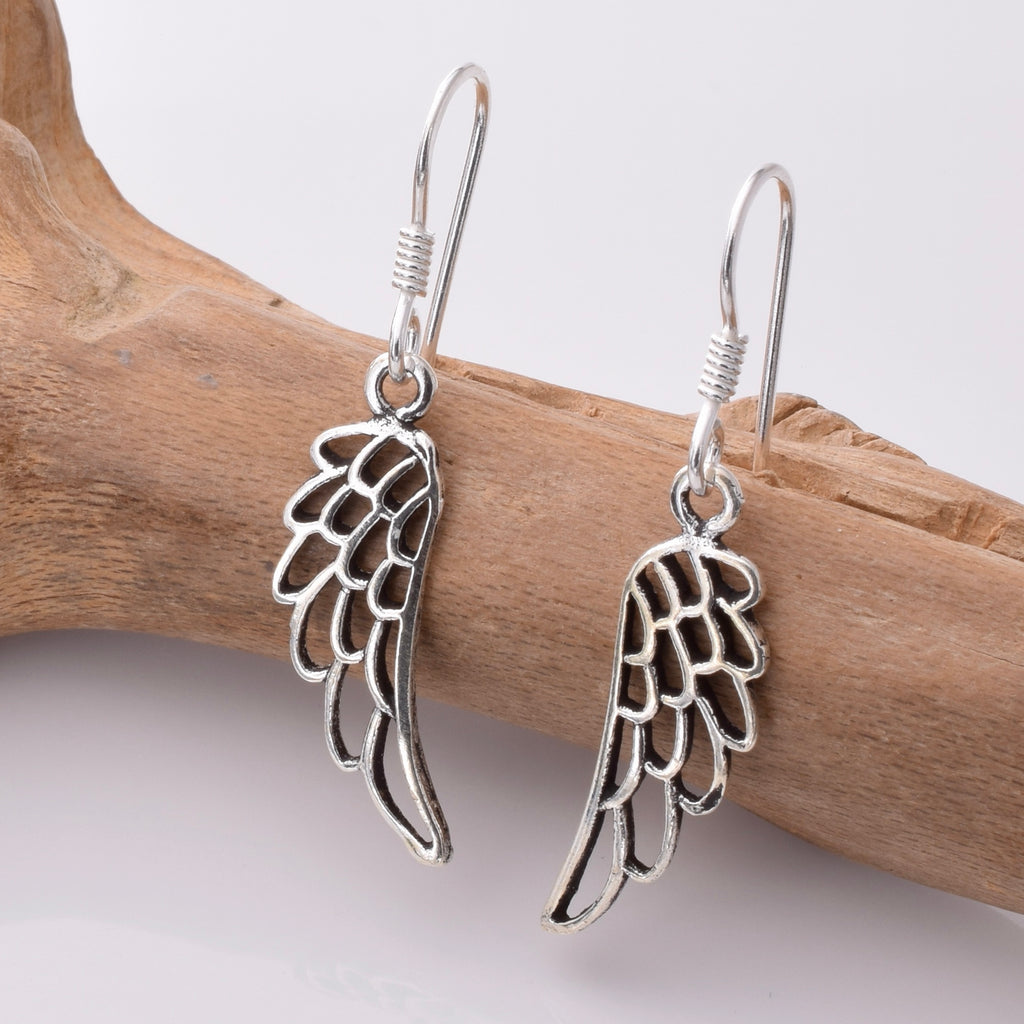 E762 - 925 Silver angel wing earrings