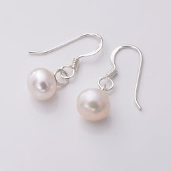 E757 - 925 Silver 7mm freshwater pearl earrings