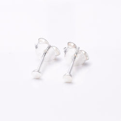 S661 - Silver 2mm disc stud earrings