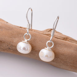 E757 - 925 Silver 7mm freshwater pearl earrings